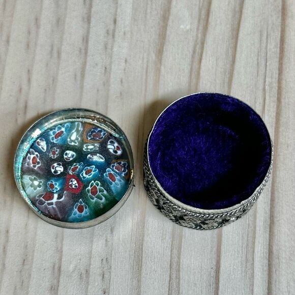 Vintage Indian Millefiori Glass Trinket Box ๐ต๏ธ Handcrafted Pill Box - Picture 7 of 10